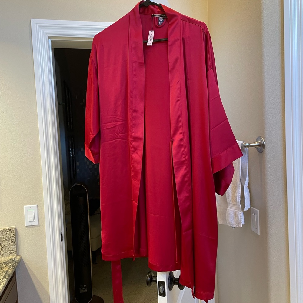 NEW Victoria Secrets Midi Robe